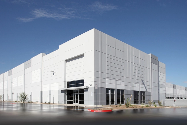 Spec industrial development in Phoenix, AZ