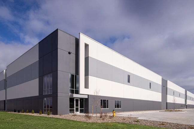 Front corner entrance of a speculative industrial building